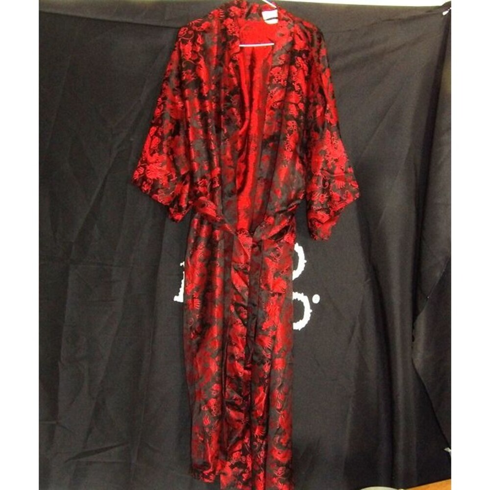 Vintage Solz Squirrel Red And Black Dragon Patterned Women's Robe